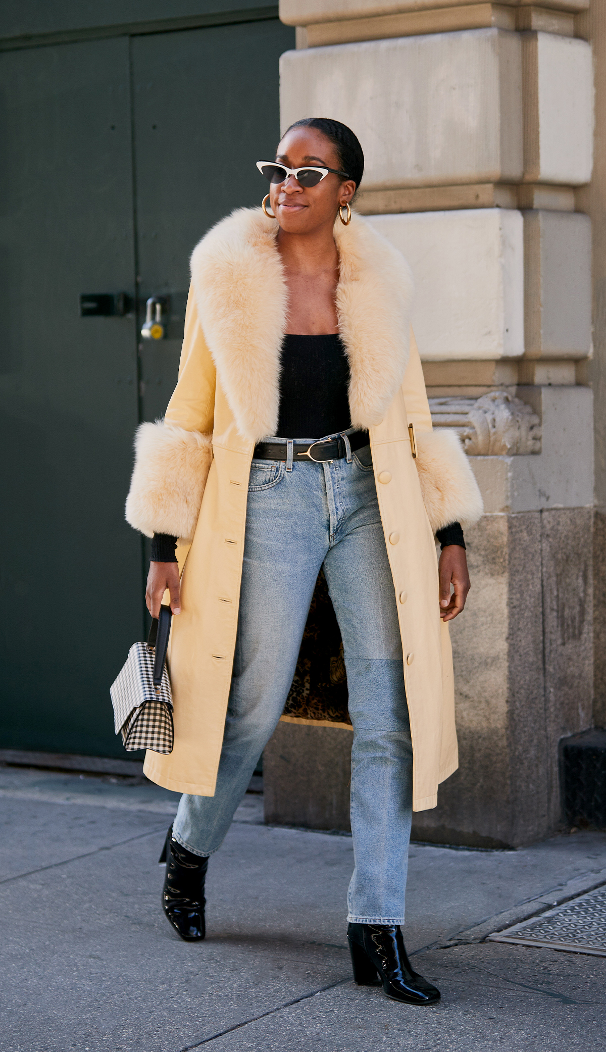 Cream Coat with Faux Fur Collar Over Jeans and Ankle Boots Cream Coat with Faux Fur Collar Over Jeans and Ankle Boots — Winter Dinner Outfits