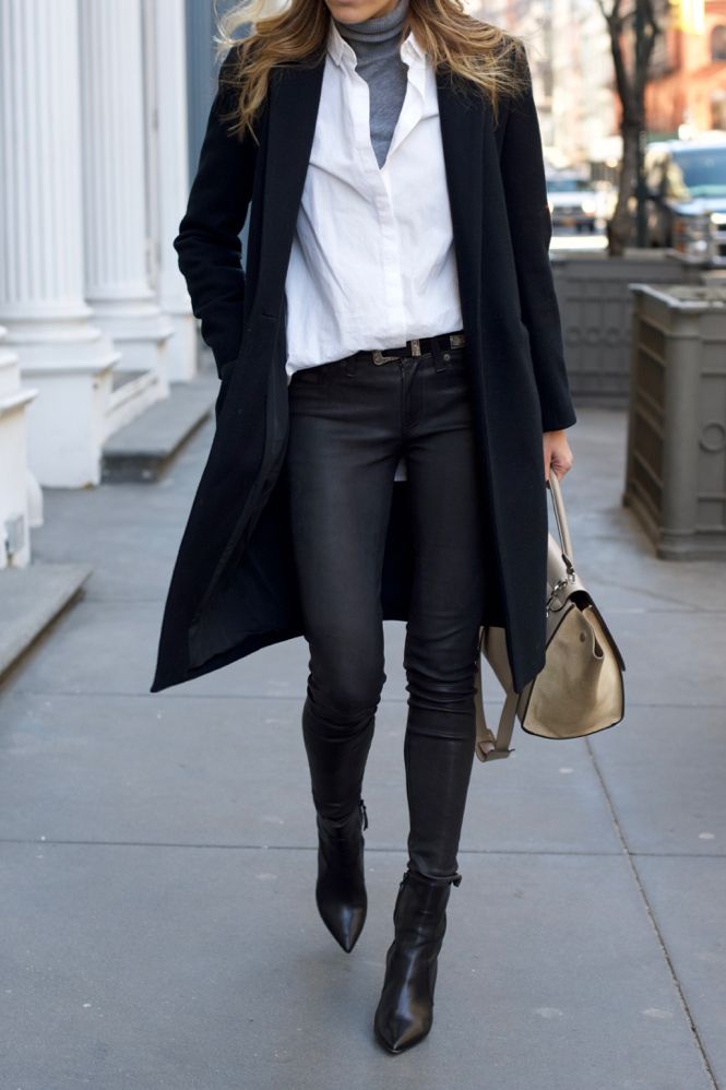 Sophisticated Layering with a Black Coat and Turtleneck Sophisticated Layering with a Black Coat and Turtleneck — Winter Brunch Outfits