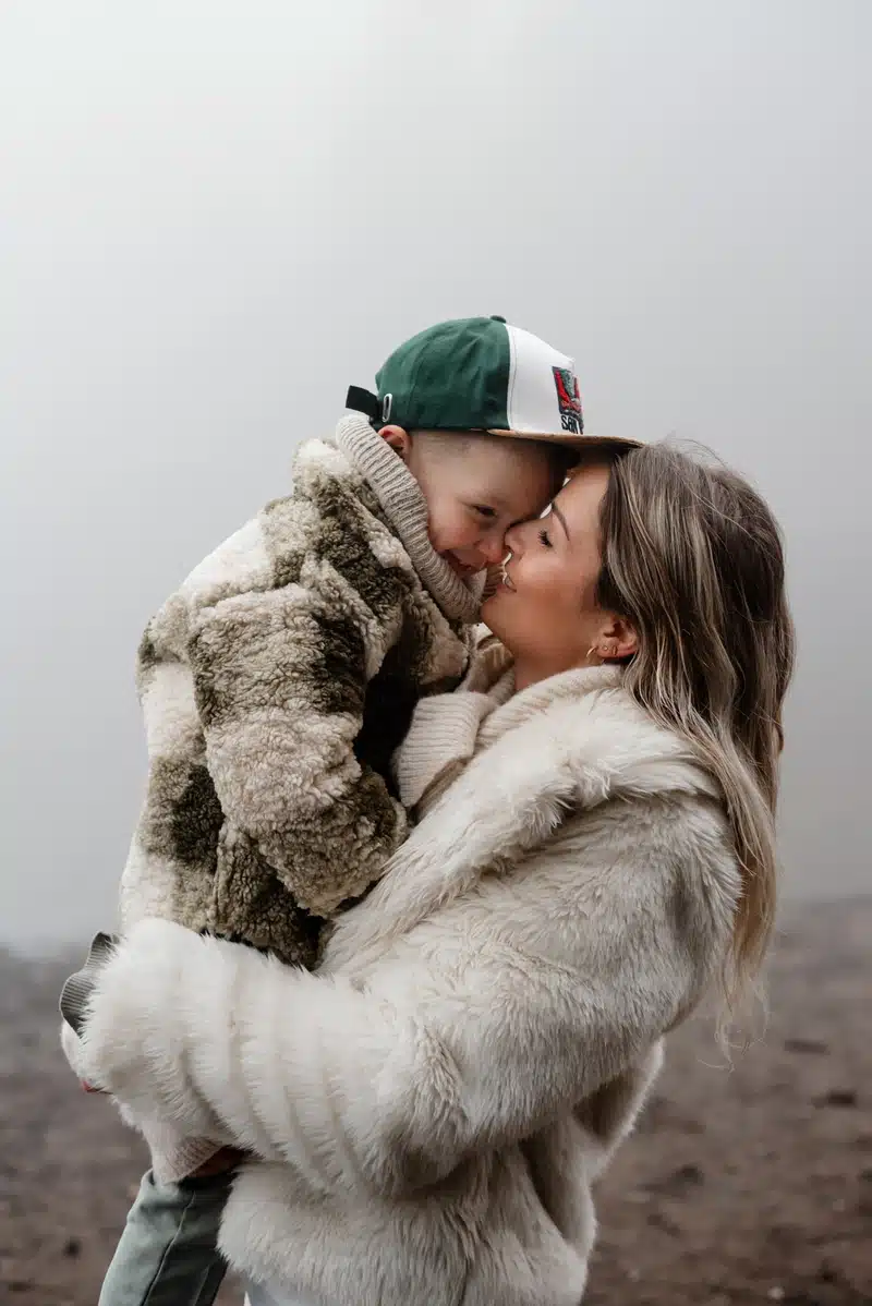Layered Knits and Faux Fur for a Chic Winter Casual Look — Winter Family Photo Outfits