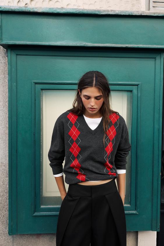 Argyle V-Neck Sweater and Black Trousers Argyle V-Neck Sweater and Black Trousers — Winter Outfits for Petite Women