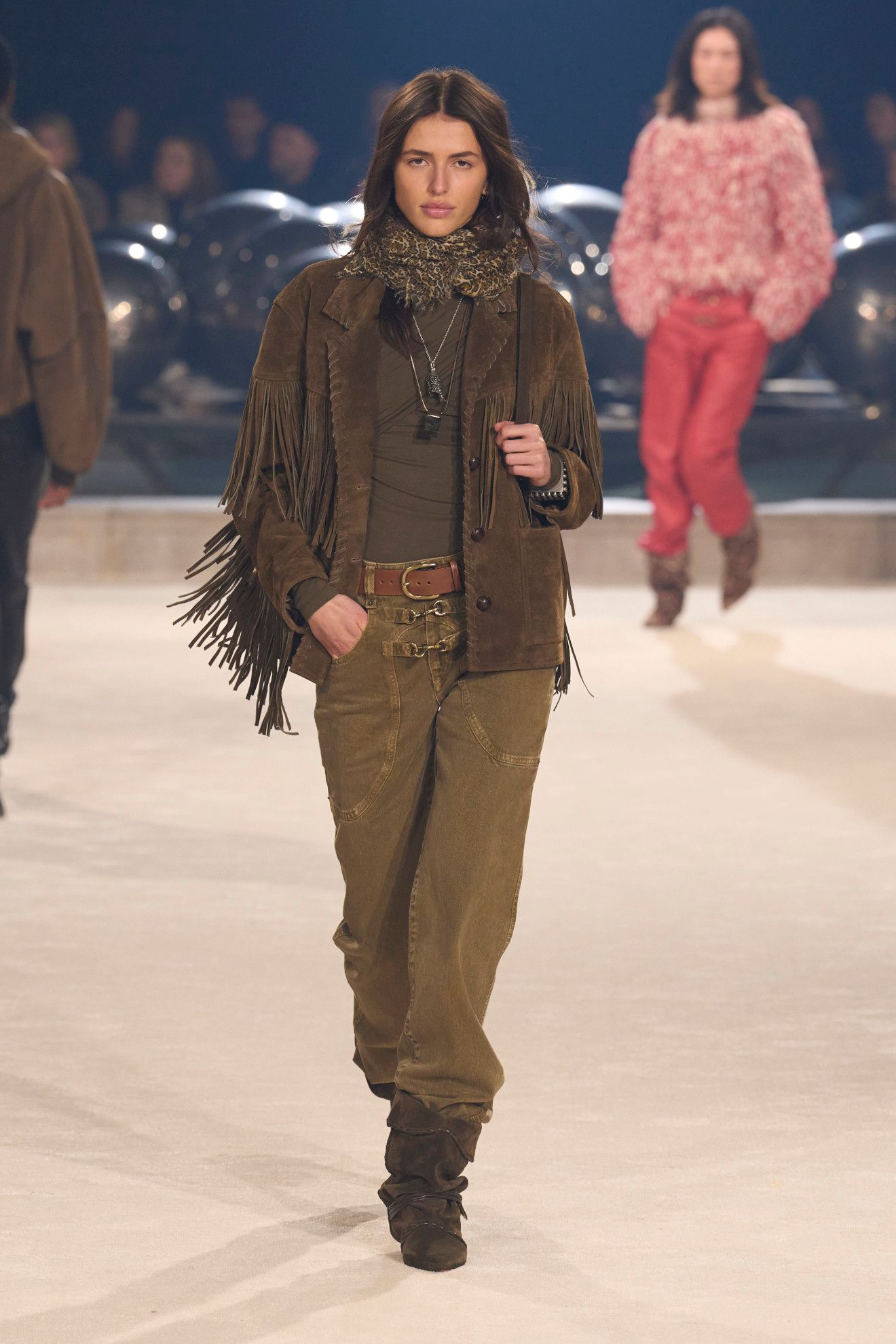 Suede Fringe Jacket for a Bohemian Western Vibe — Western Winter Outfits
