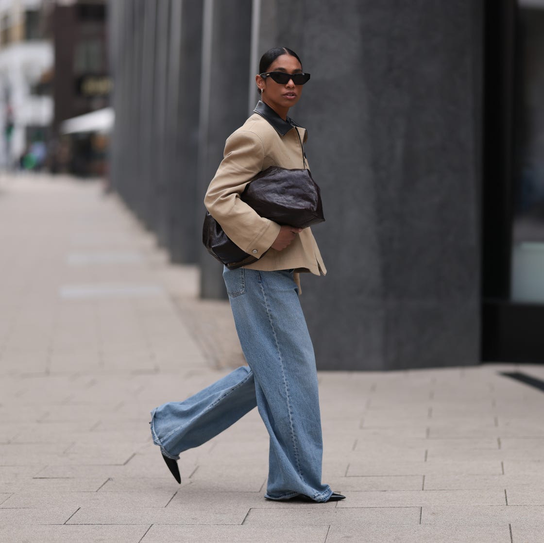 Wide-Leg Denim with a Cropped Jacket for Modern Appeal Wide-Leg Denim with a Cropped Jacket for Modern Appeal — Winter Outfits with Jeans