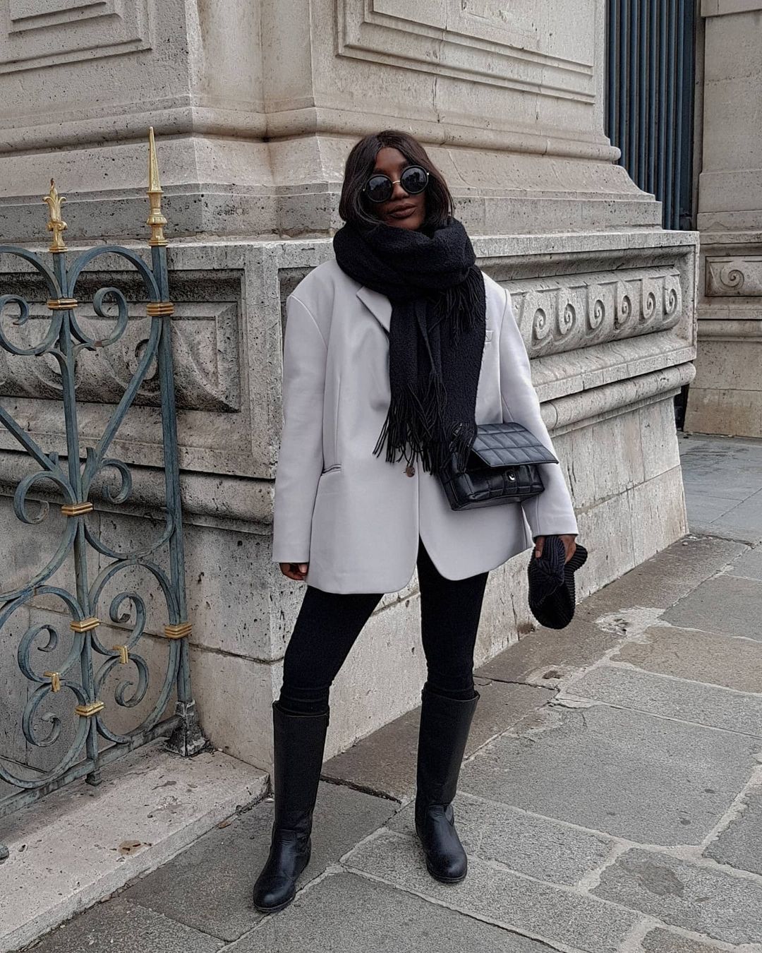 Smart Casual Leggings with Blazer and Boots Smart Casual Leggings with Blazer and Boots — Winter Outfits with Leggings