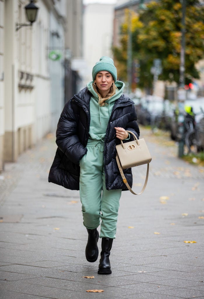 Streetwear Appeal with Black Puffer and Mint Green Tracksuit Streetwear Appeal with Black Puffer and Mint Green Tracksuit — Long Puffer Coat Outfits