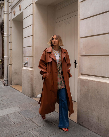 Mix Textures with a Leather Brown Trench Coat, Blazer, and Jeans Mix Textures with a Leather Brown Trench Coat, Blazer, and Jeans — Brown Coat Outfits
