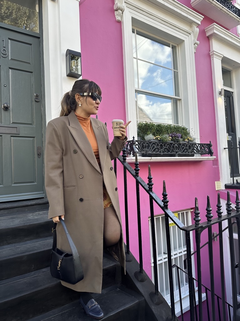 Oversized Brown Coat Meets Bold Orange Turtleneck and Black Loafers Oversized Brown Coat Meets Bold Orange Turtleneck and Black Loafers — Brown Coat Outfits