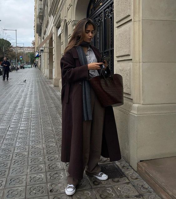 Embrace Monochromatic Style with an Oversized Brown Wool Coat and Trousers Embrace Monochromatic Style with an Oversized Brown Wool Coat and Trousers — Brown Coat Outfits