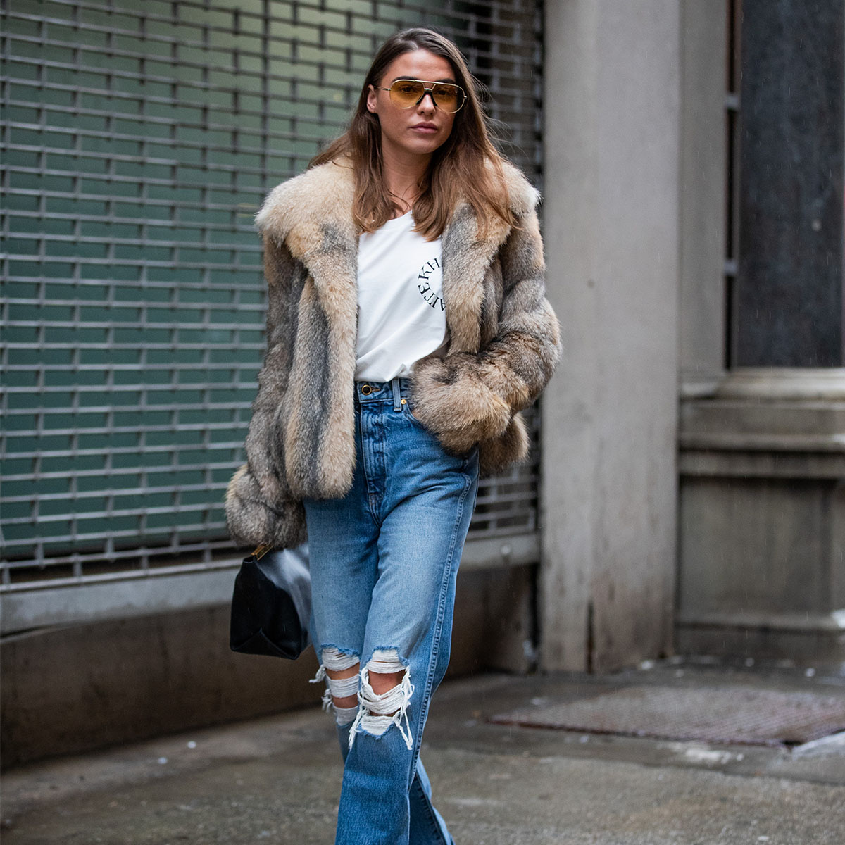 Mid-Length Faux Fur Coat with Ripped Jeans Mid-Length Faux Fur Coat with Ripped Jeans — Faux Fur Coat Outfits