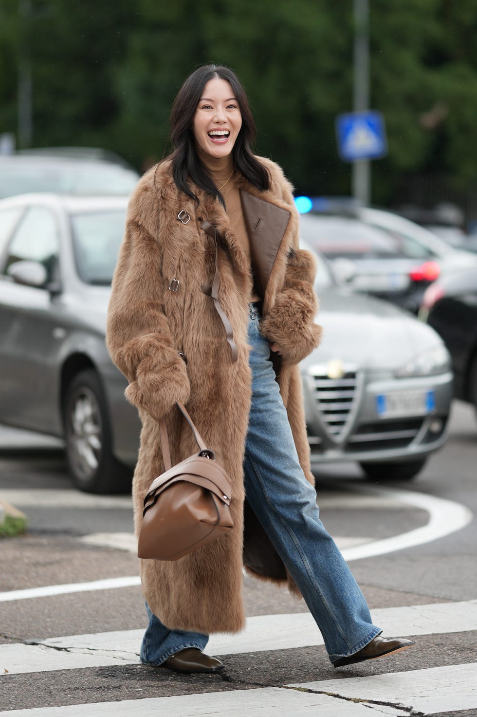 Voluminous Brown Faux Fur Coat with Denim and Turtleneck Voluminous Brown Faux Fur Coat with Denim and Turtleneck — Faux Fur Coat Outfits