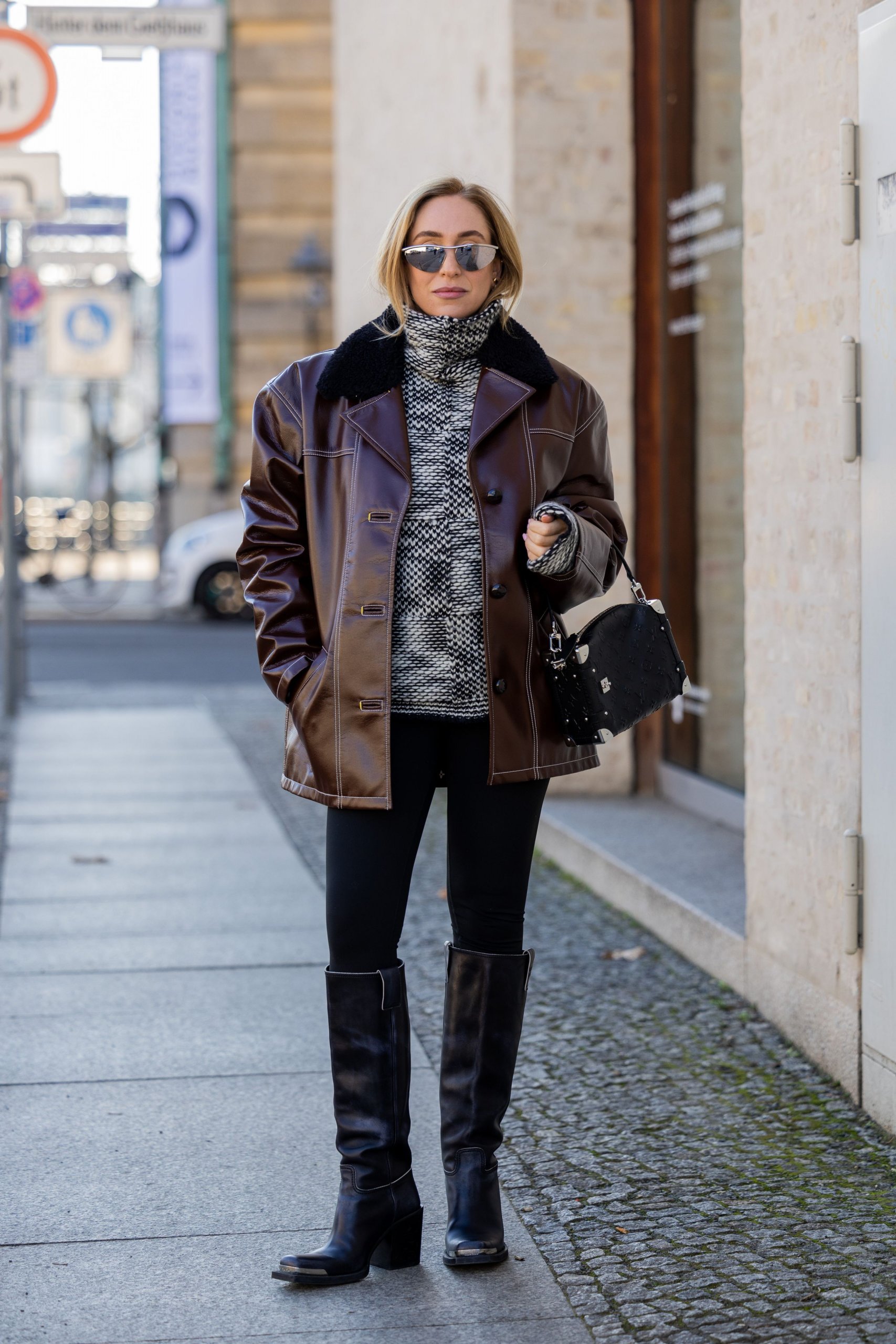 Patterned Turtleneck Sweater Under Shearling Jacket with Leather Pants Patterned Turtleneck Sweater Under Shearling Jacket with Leather Pants — Sweater Outfits