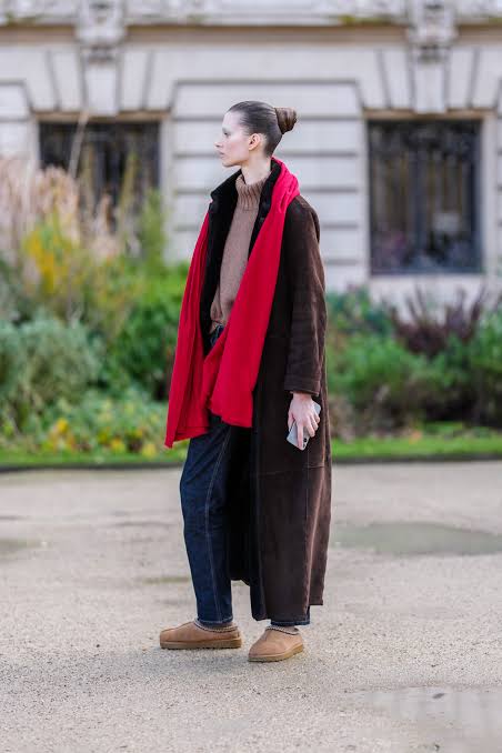 Cozy Layers: Tan Ugg Slippers with Shearling Coat and Turtleneck Cozy Layers: Tan Ugg Slippers with Shearling Coat and Turtleneck — Ugg Slippers Outfits