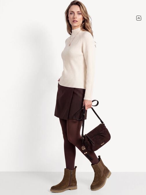 Monochromatic Brown: Suede Chelsea Boots with Mini Skirt Monochromatic Brown: Suede Chelsea Boots with Mini Skirt — Chelsea Boots Outfits