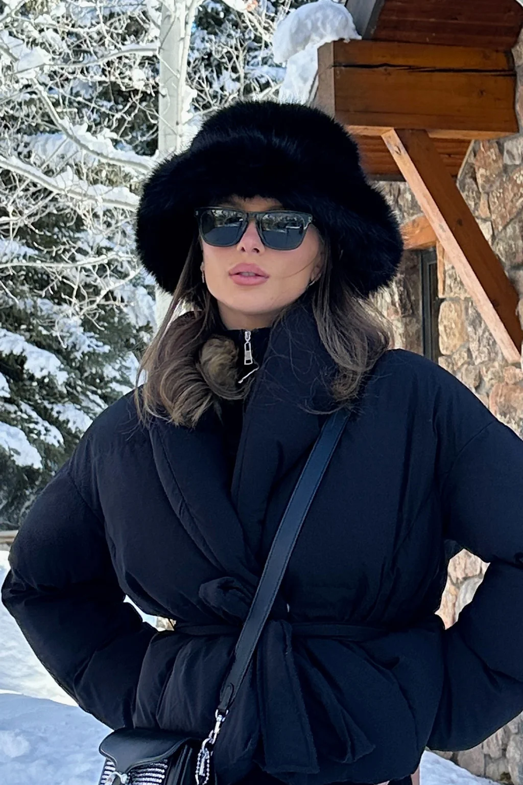 Cozy Winter Outdoor Look with a Black Fur Hat — Fur Hat Outfits