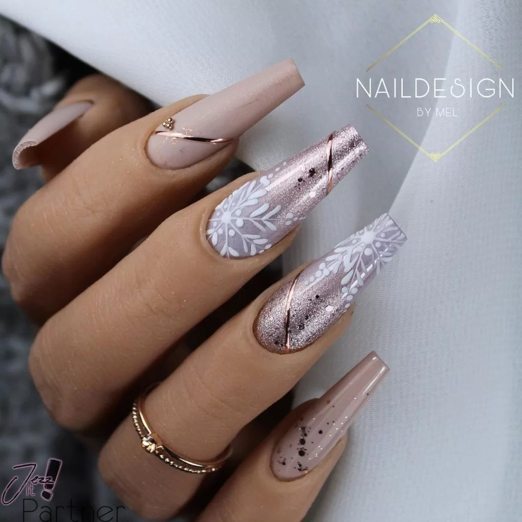 Winter Snowflake Rose Gold Coffin Nails Winter Snowflake Rose Gold Coffin Nails — Winter Coffin Nails