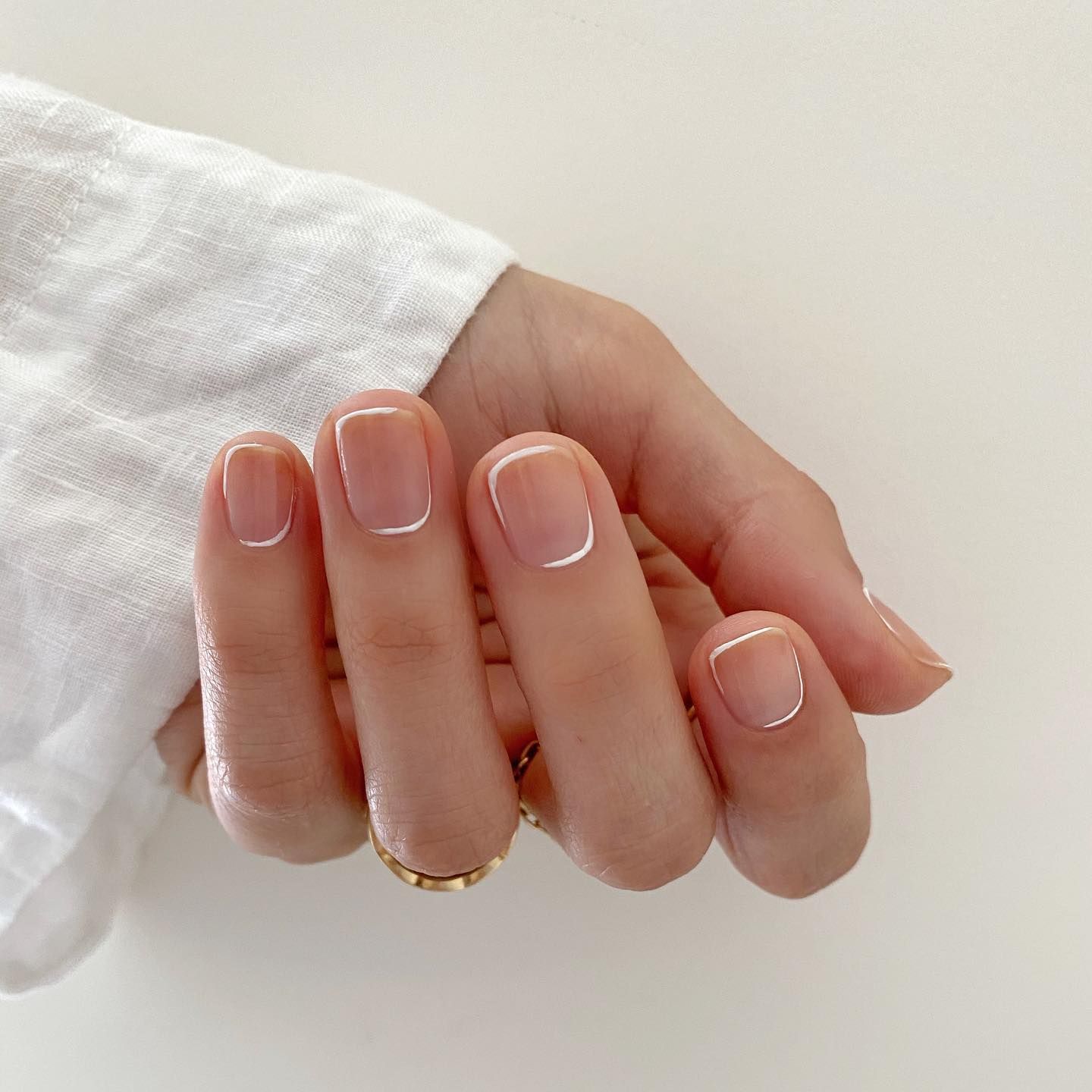 Nail Shape And Length E G Medium Almond Visual Idea Nail Shape And Length E G Medium Almond Visual Idea — Clean Girl Winter Nails