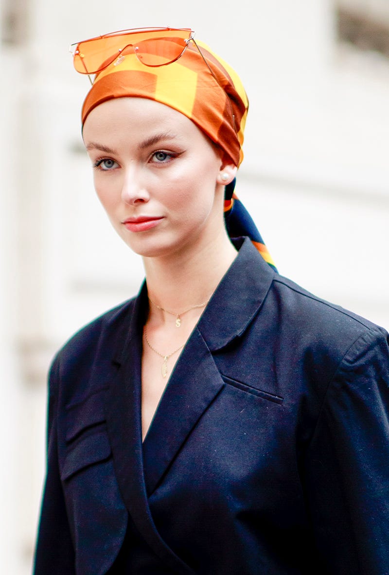 Blonde Bob with Silk Headwrap Blonde Bob with Silk Headwrap — Winter Hairstyles with Scarf