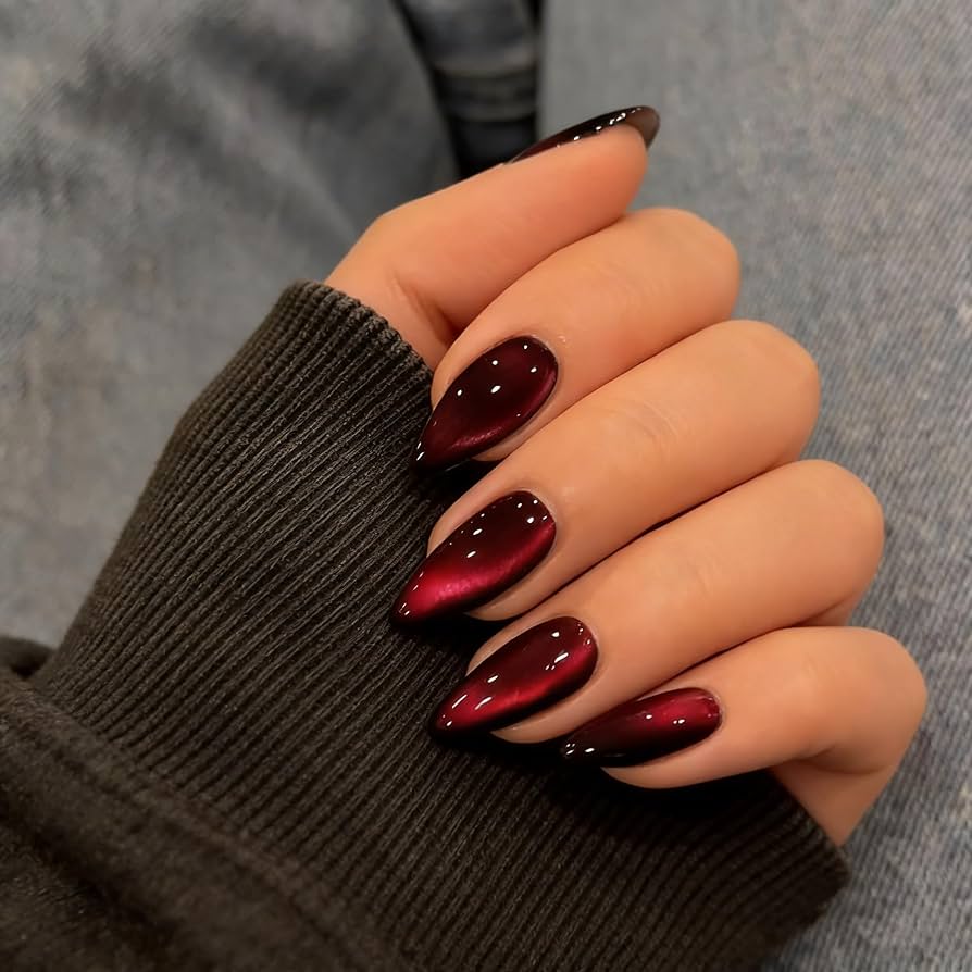 KQueenest Cateye Press On Nails - 30 Stück Glitzer Schwarz Rot Nägel zum Aufkleben Kurz Mandel, Sparkle Bling Fake Nails Künstliche Fingernägel zum ...