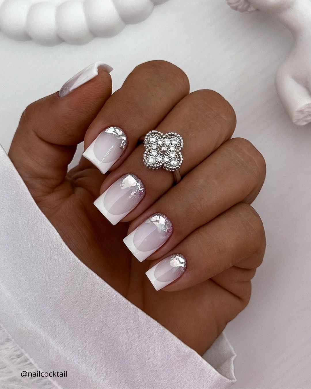 Silver Foil French Tip Accents Silver Foil French Tip Accents — Winter Wedding Guest Nails