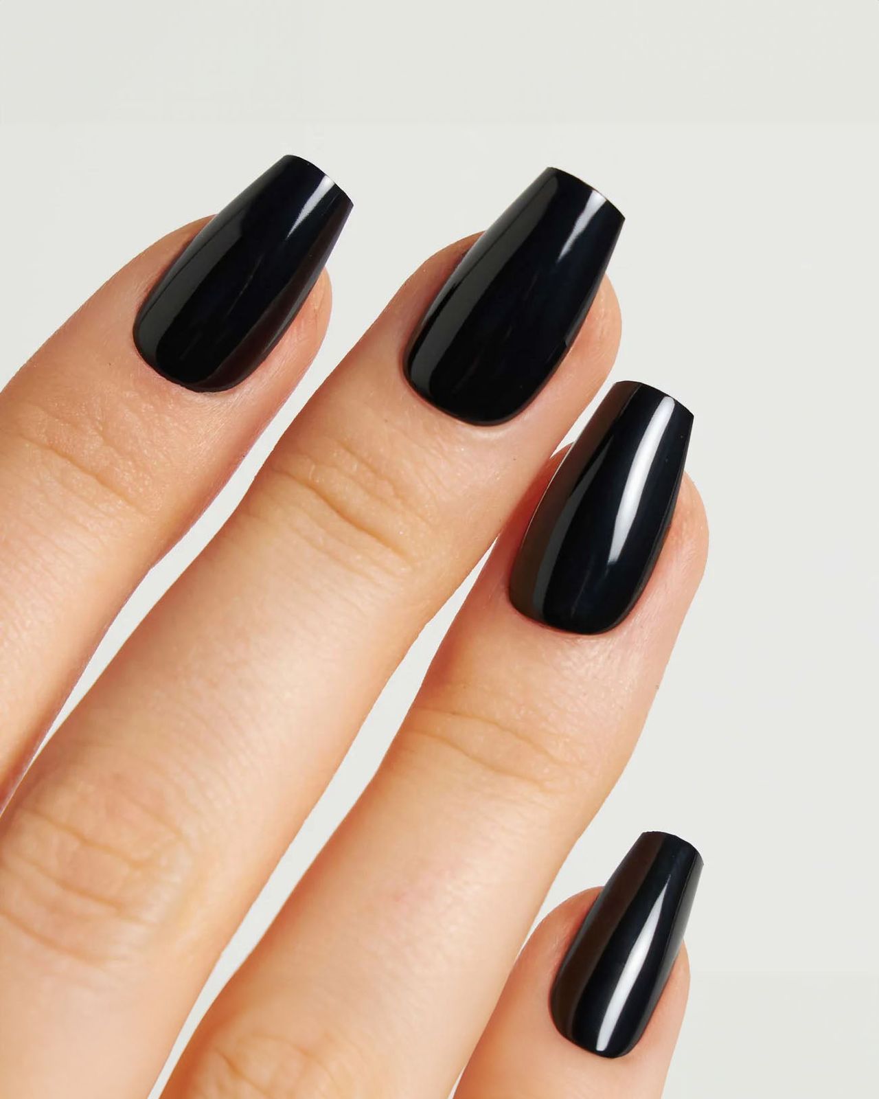 Glossy Black Short Coffin Nails Glossy Black Short Coffin Nails — Short Winter Coffin Nails