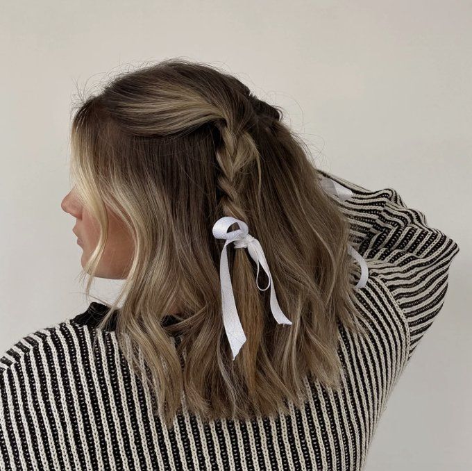 Shoulder Visual Idea Shoulder Visual Idea — Winter Knotless Braids