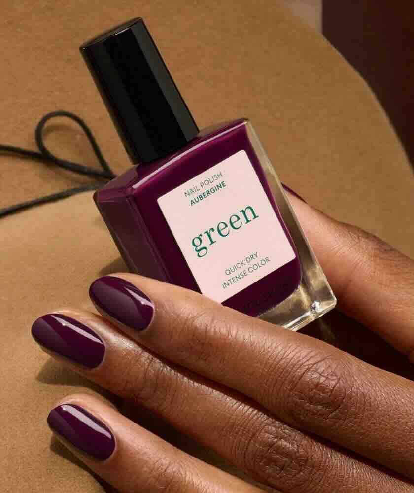 Shimmering Aubergine Glossy Ovals Shimmering Aubergine Glossy Ovals — Winter Nail Colors for Dark Skin