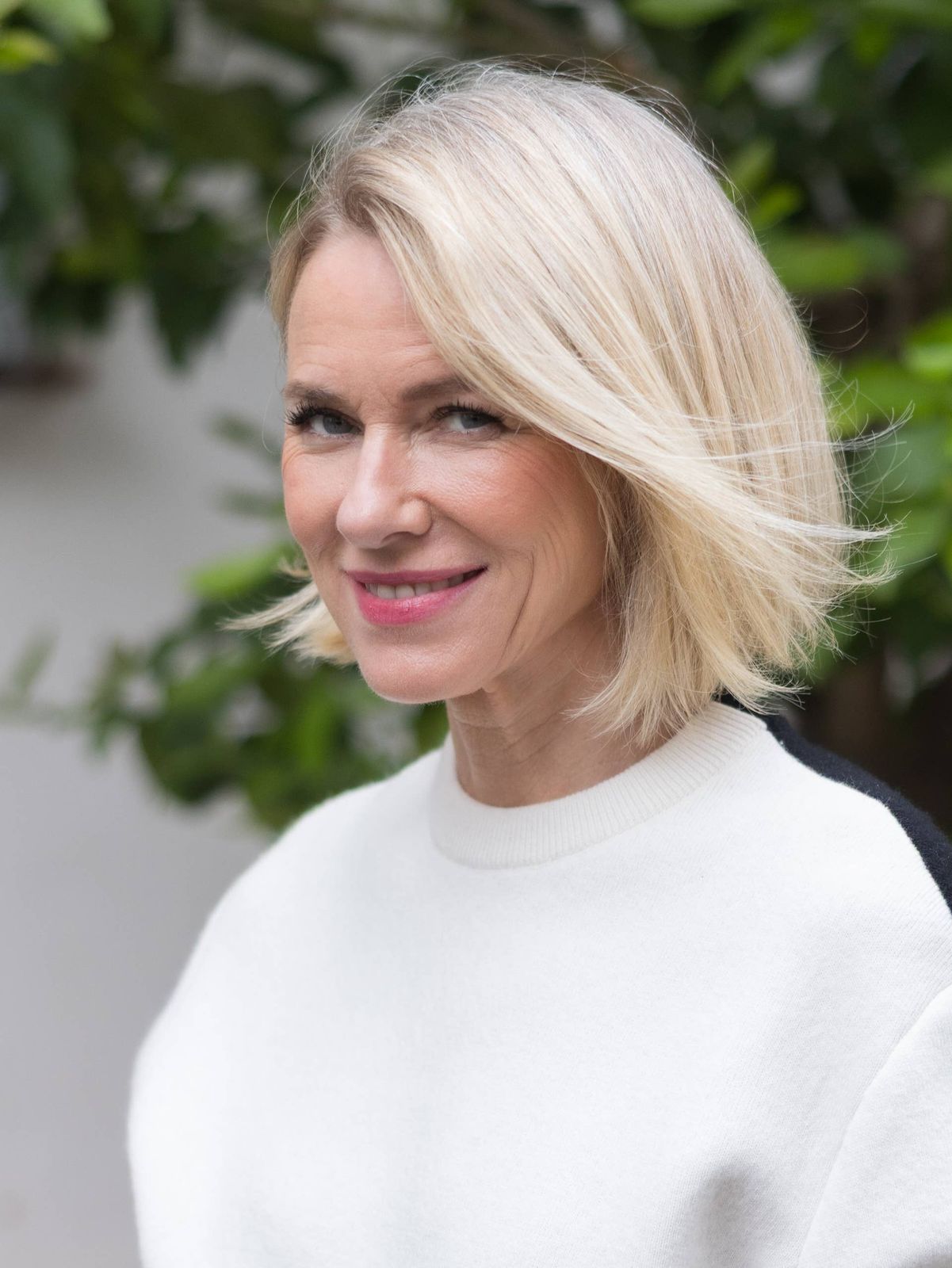 Jawline Platinum Blonde Bob — Winter Haircuts for Straight Hair