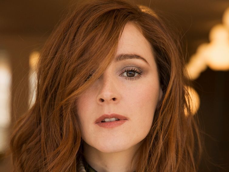 Warm Auburn With Copper Tones Warm Auburn With Copper Tones — Winter Hair Colors for Blue Eyes