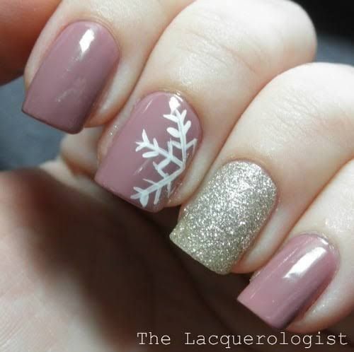 Dusty Rose Snowflake Square Nails Dusty Rose Snowflake Square Nails — Winter Party Nails