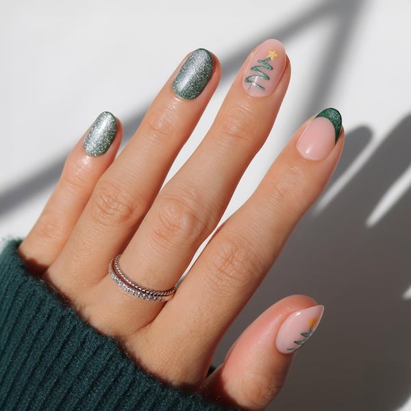 Minimalist Green French Tip Oval Nails Minimalist Green French Tip Oval Nails — Christmas Nail Trends 2026