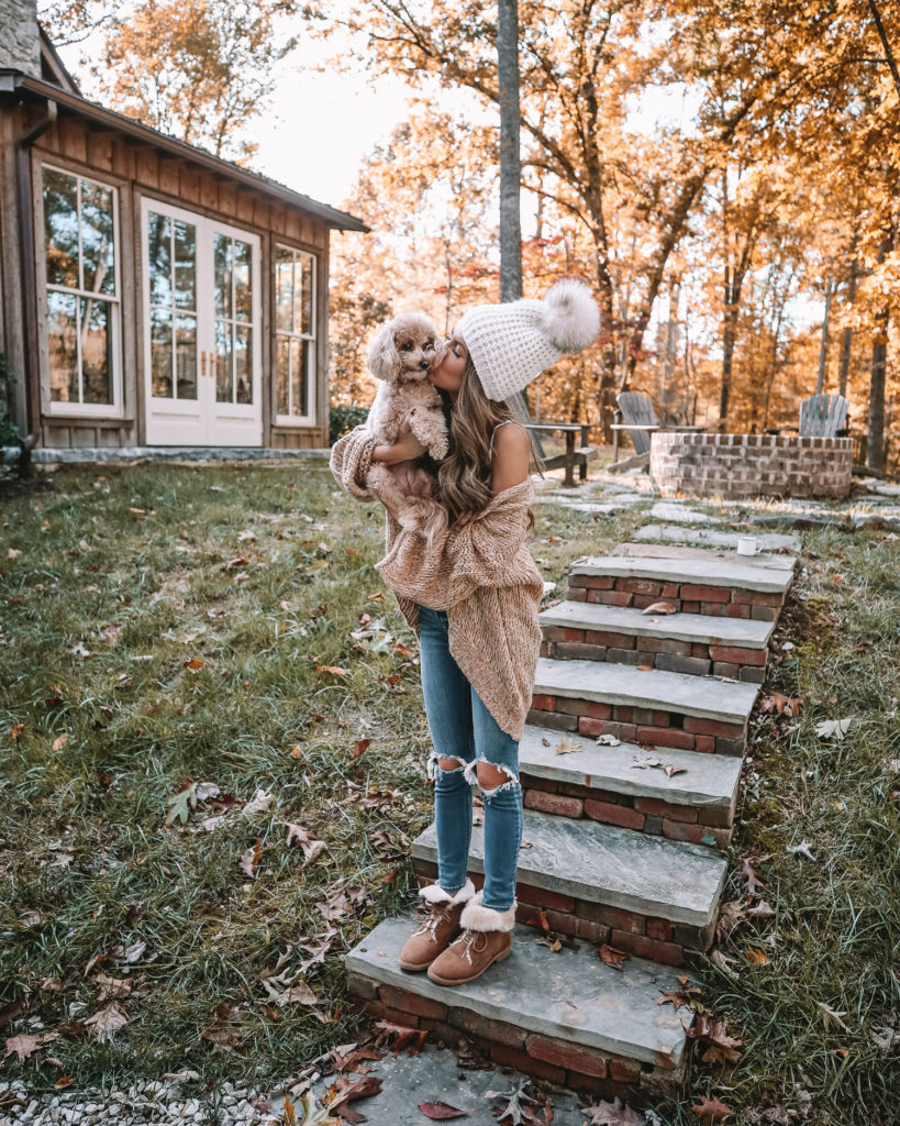 Relaxed Layers: Oversized Cardigan and Ripped Jeans Relaxed Layers: Oversized Cardigan and Ripped Jeans — Cabin Trip Outfits