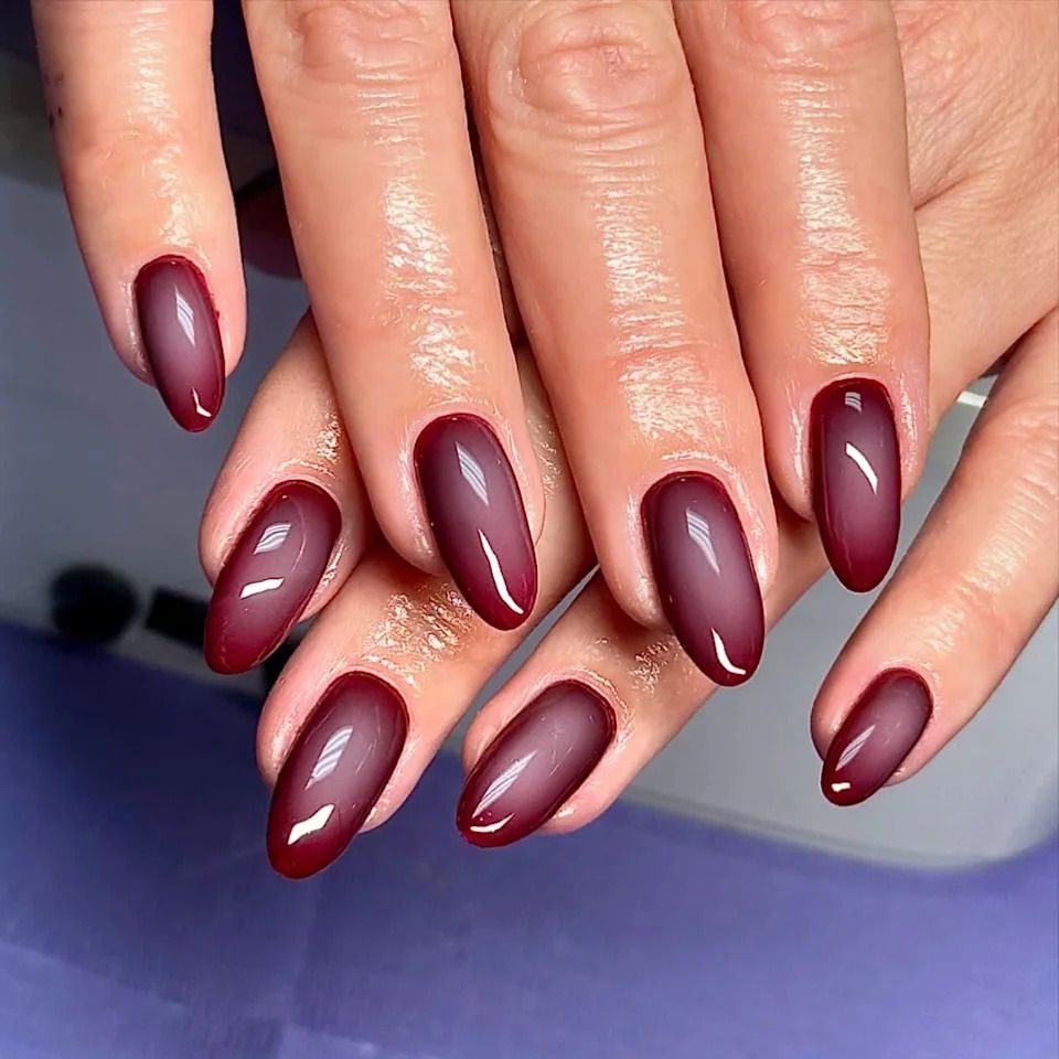 Smoky Burgundy Gradient Glossy Oval Nails Smoky Burgundy Gradient Glossy Oval Nails — Winter Date Night Nails