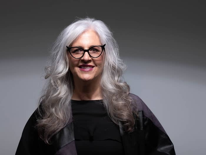 Collarbone Shag With Curtain Bangs Collarbone Shag With Curtain Bangs — Winter Hairstyles for Gray Hair