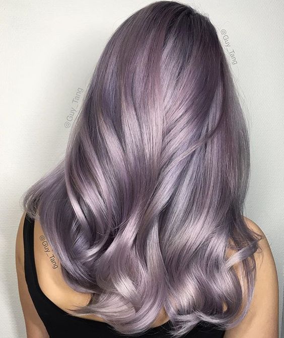 Chin Bob With Layered Curls and Gray Blend Chin Bob With Layered Curls and Gray Blend — Gray Blending Highlights