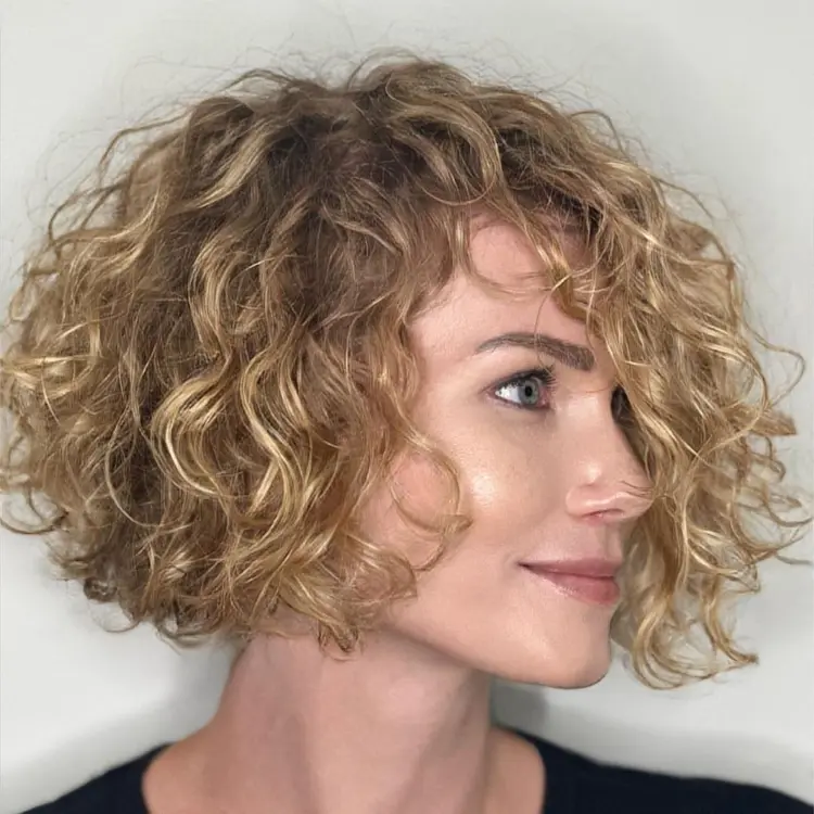 Fine Curly Layered Bob Fine Curly Layered Bob — Winter Haircuts for Curly Hair