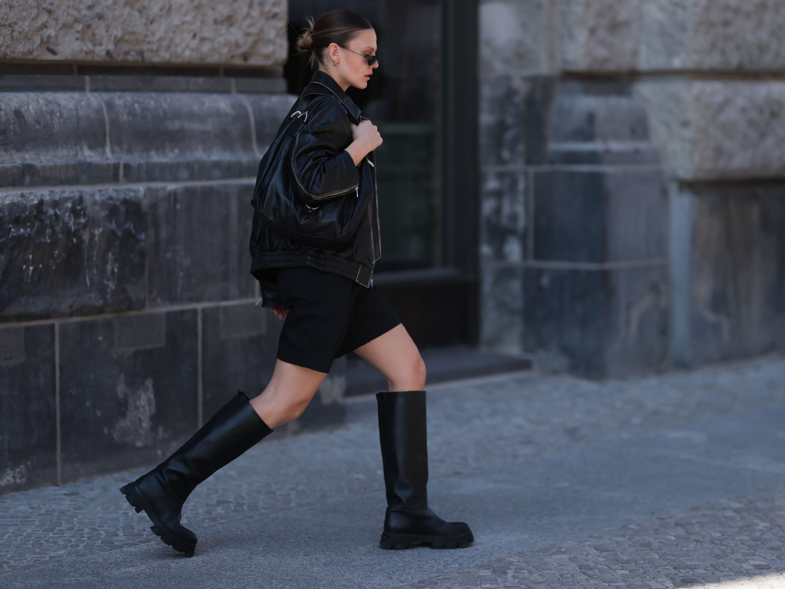 Street Style Urban Outfit Idea Street Style Urban Outfit Idea — Riding Boots Outfits