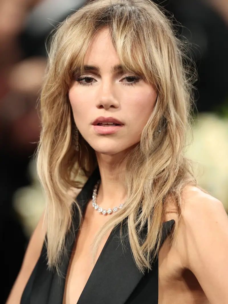 Ash Blonde Visual Idea Ash Blonde Visual Idea — Winter Haircuts for Thin Hair