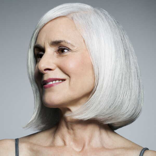 Chin Bob With Ashy Gray Tone and Blended Highlights Chin Bob With Ashy Gray Tone and Blended Highlights — Gray Blending Highlights