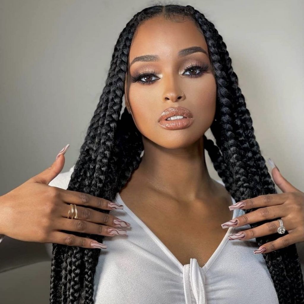 Thick Shoulder-Length Box Braids Thick Shoulder-Length Box Braids — Winter Braids for Black Women