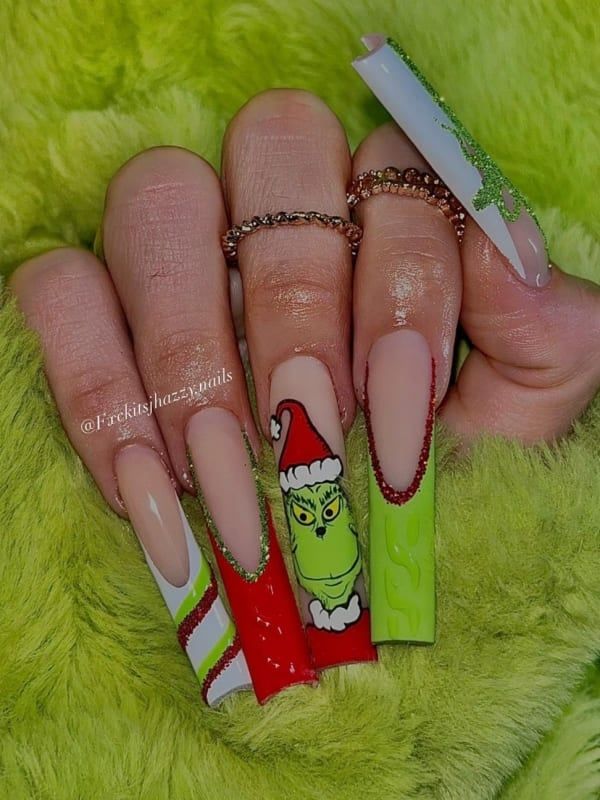 Christmas Holiday Visual Idea Christmas Holiday Visual Idea — Grinch Nails 2026