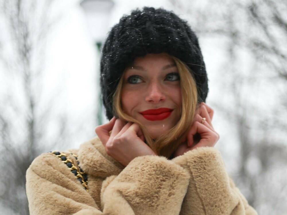 Collarbone Blonde Wavy With Sparkling Beanie — Winter Hat Hairstyles