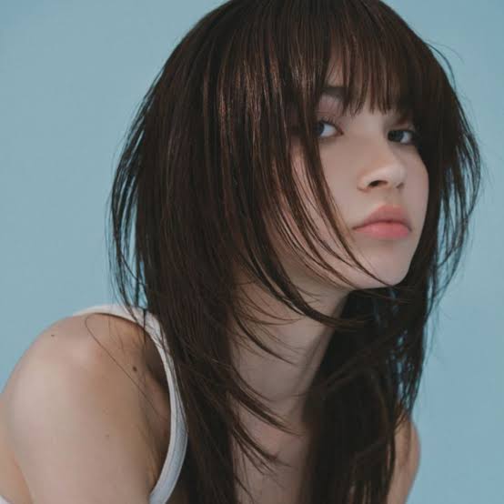 Dark Brown Shag With Full Bangs Dark Brown Shag With Full Bangs — Long Winter Haircuts