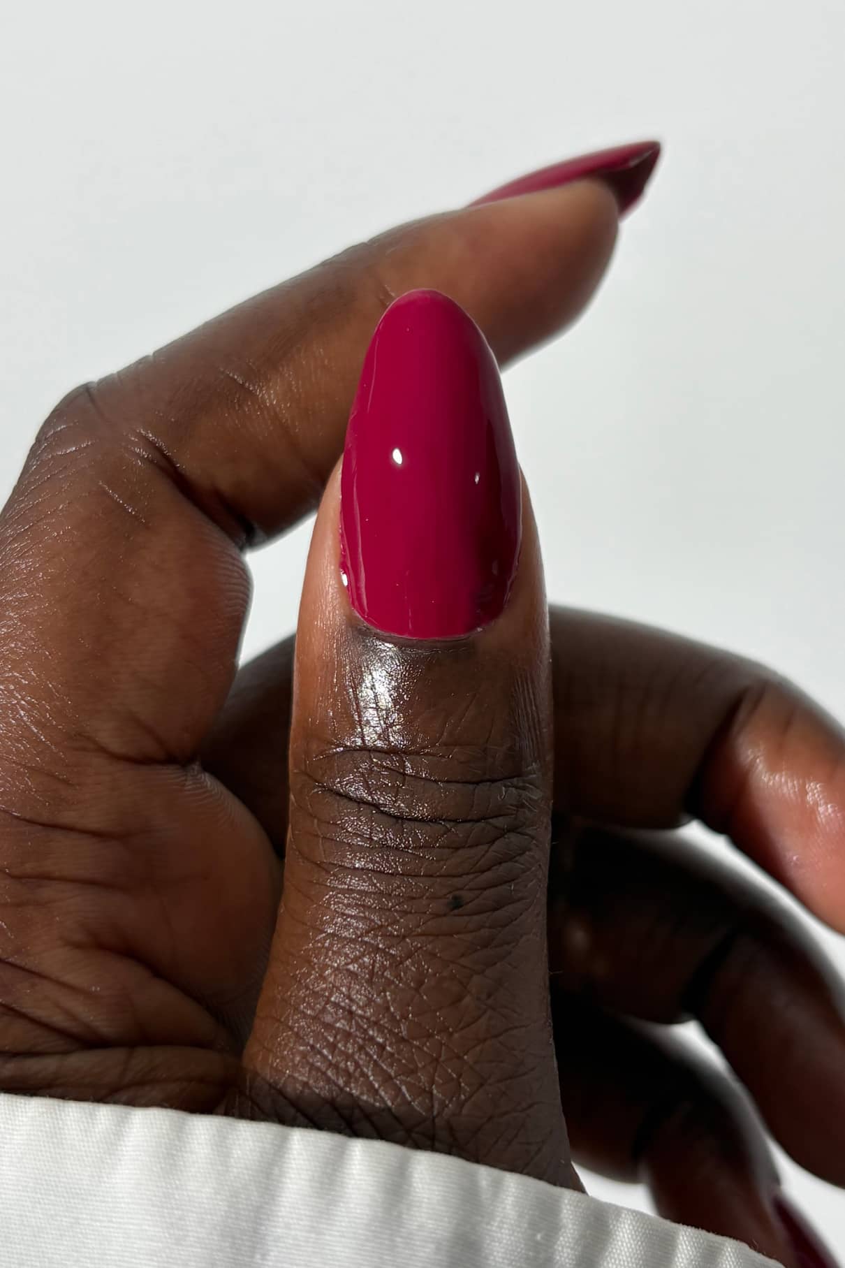 gitti no. 039, Ember Berry - Nagellack - Pflanzenbasiert. Vegan.
