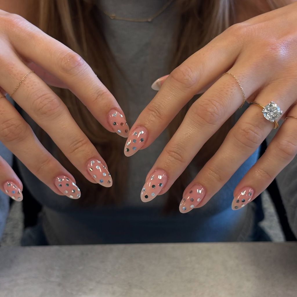 Clear Silver Confetti Glitter Nails Clear Silver Confetti Glitter Nails — New Years Nail Colors 2027