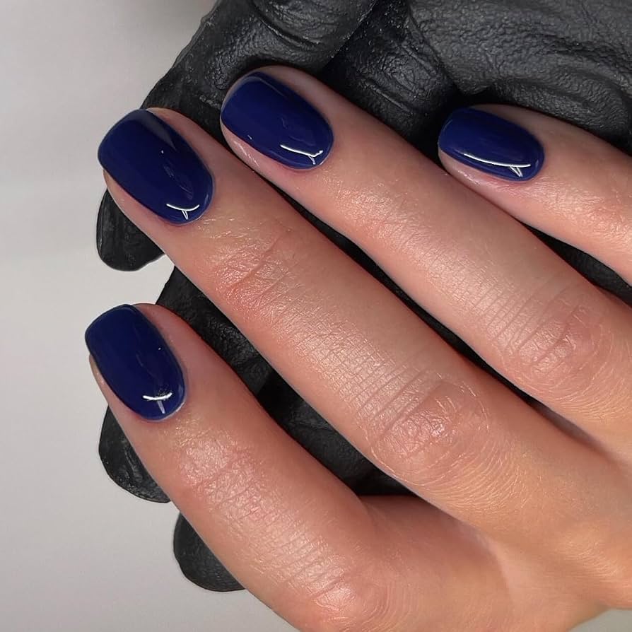 Solid Deep Navy Glossy Oval Nails Solid Deep Navy Glossy Oval Nails — Navy Blue Nails