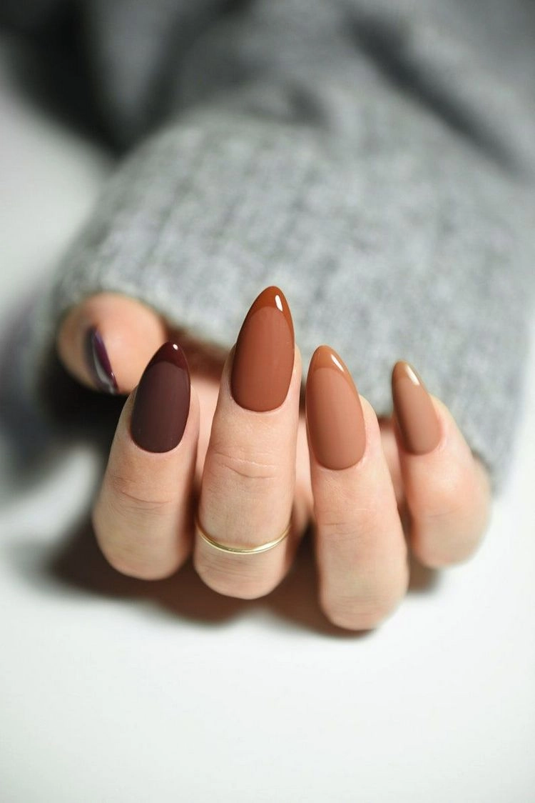 Glossy Visual Idea Glossy Visual Idea — Winter Gel Nail Colors