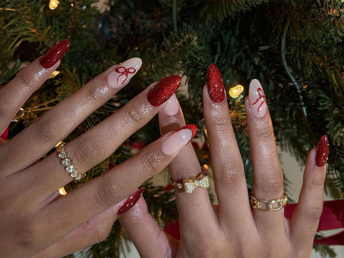 Red Bow Glitter Long Stilettos Red Bow Glitter Long Stilettos — Holiday Nails 2026
