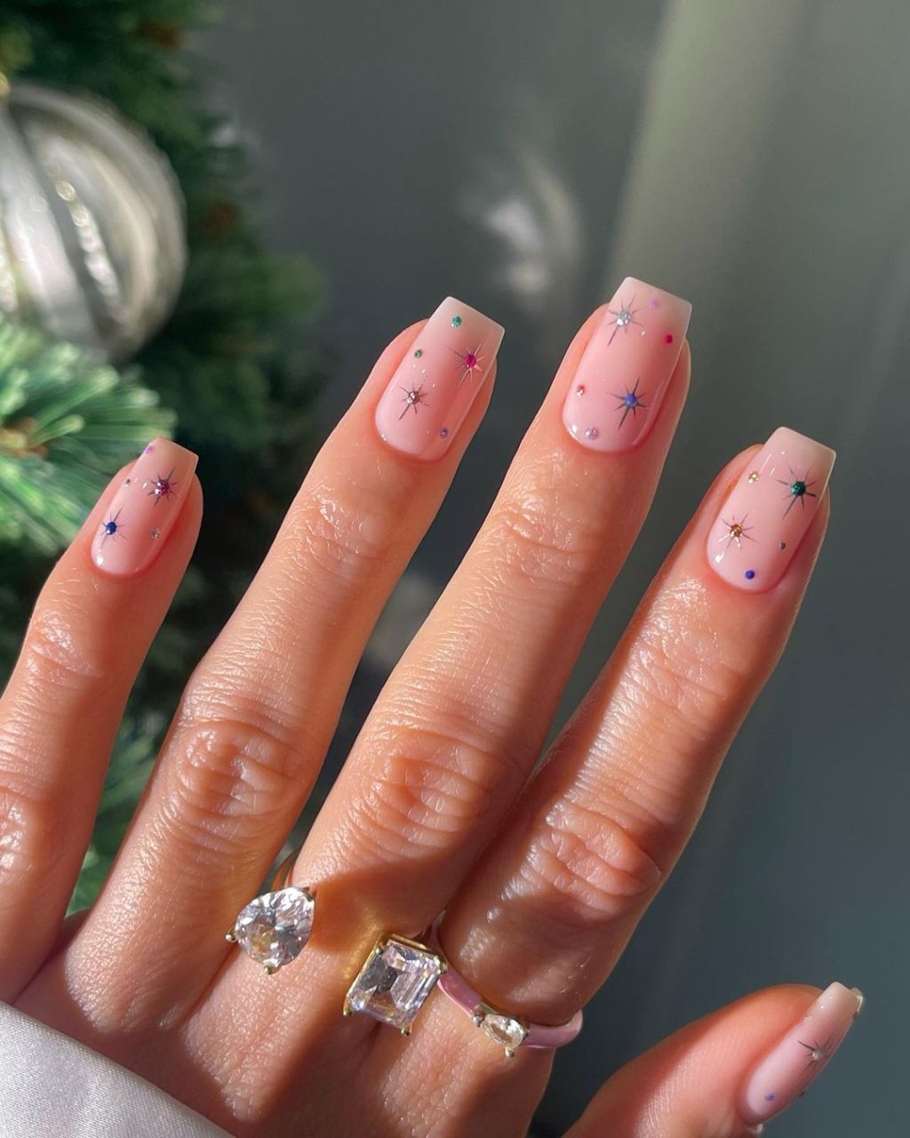 Multi-Colored Star & Rhinestone Short Square Nails Multi-Colored Star & Rhinestone Short Square Nails — Minimalist New Years Nails 2027