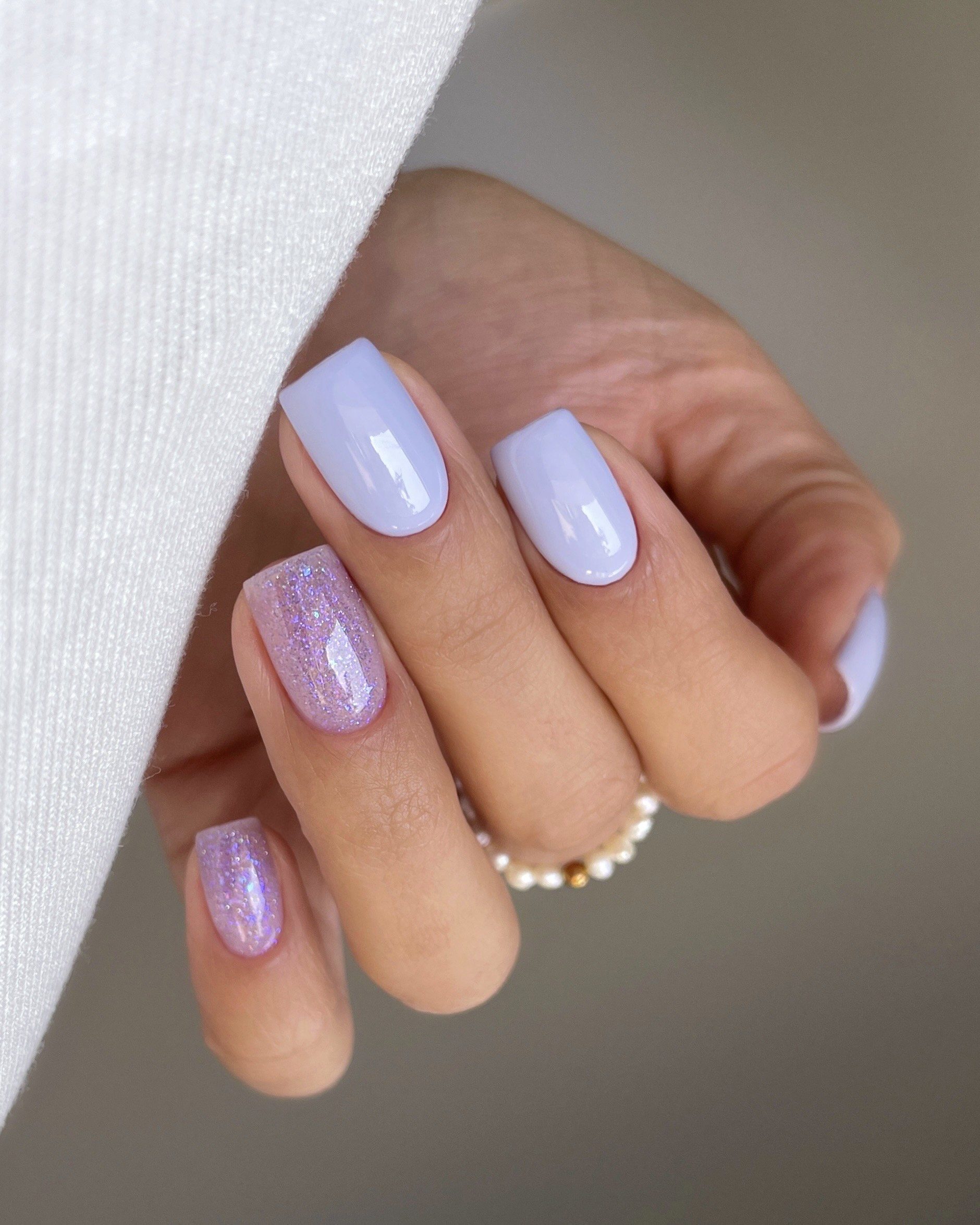 Glossy Glitter Visual Idea Glossy Glitter Visual Idea — Winter Purple Nails