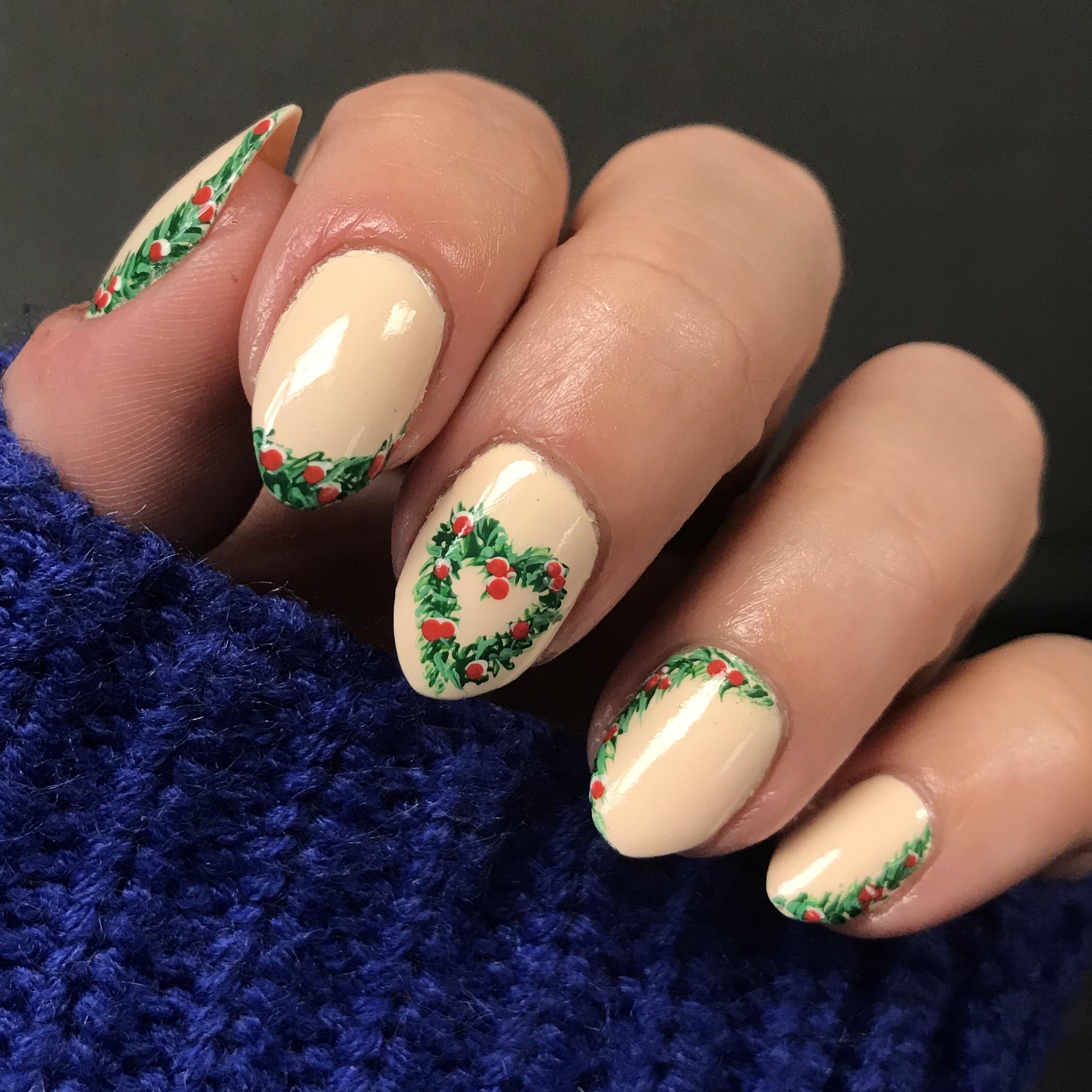Pale Nude Wreath Oval Nails Pale Nude Wreath Oval Nails — Christmas Nails for Teens 2026