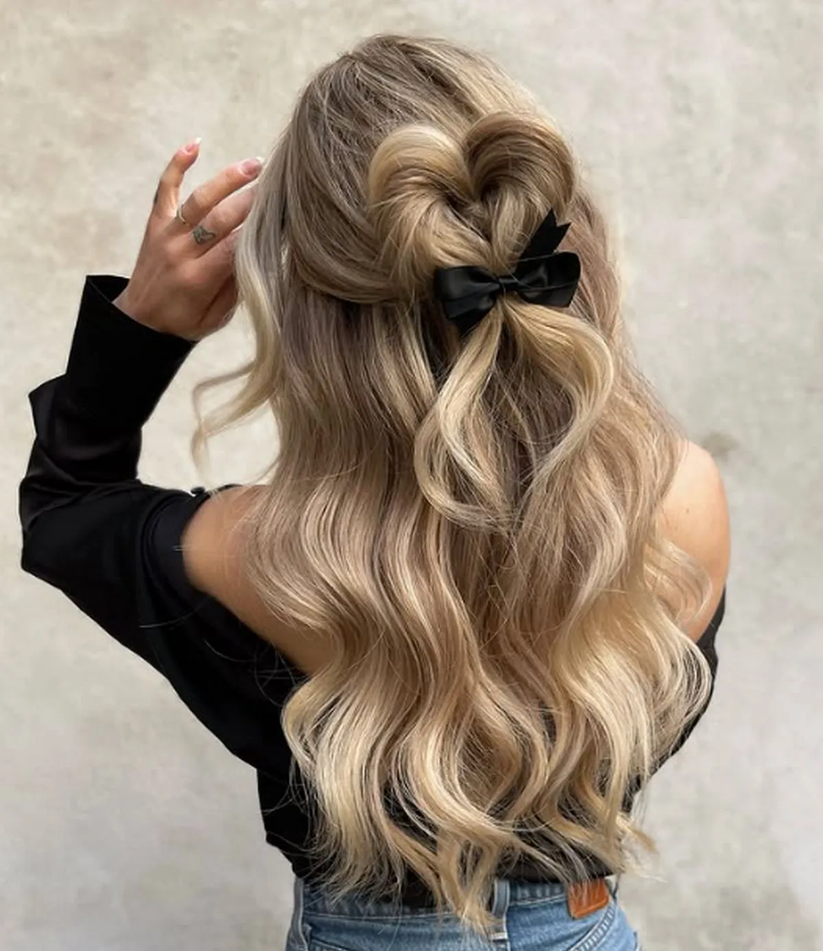 Ash Blonde Heart-Shaped Top Knot Ash Blonde Heart-Shaped Top Knot — Winter Half Up Half Down Hairstyles